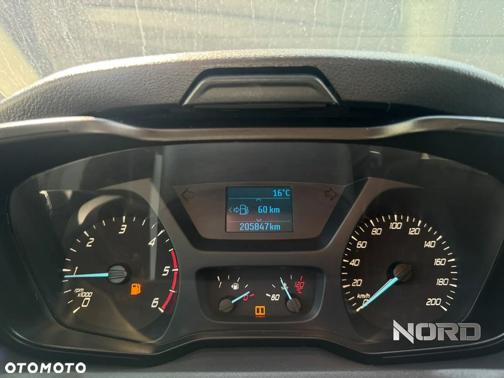 Ford Transit 2.2 L4 Trend - 21