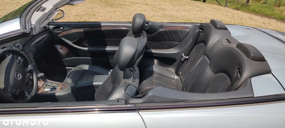Mercedes-Benz CLK - 13