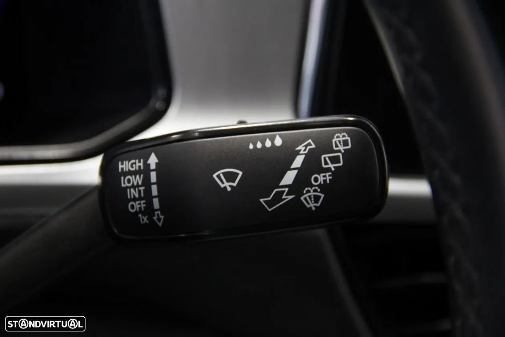 VW T-Roc 1.0 TSI Life - 14
