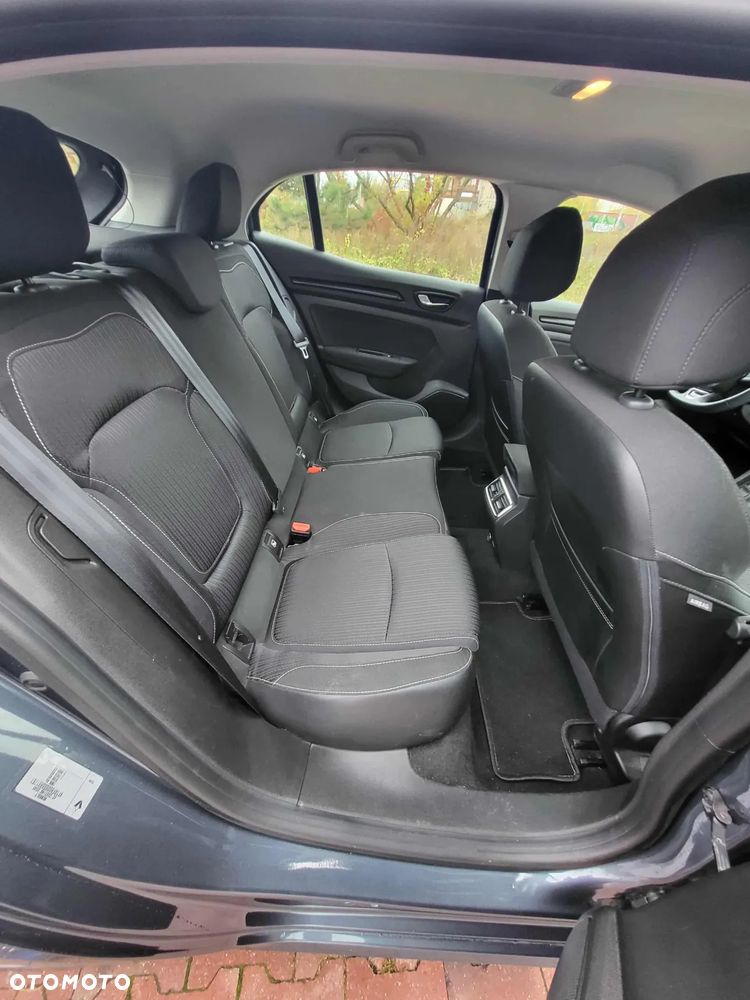 Renault Megane ENERGY TCe 130 EXPERIENCE - 9