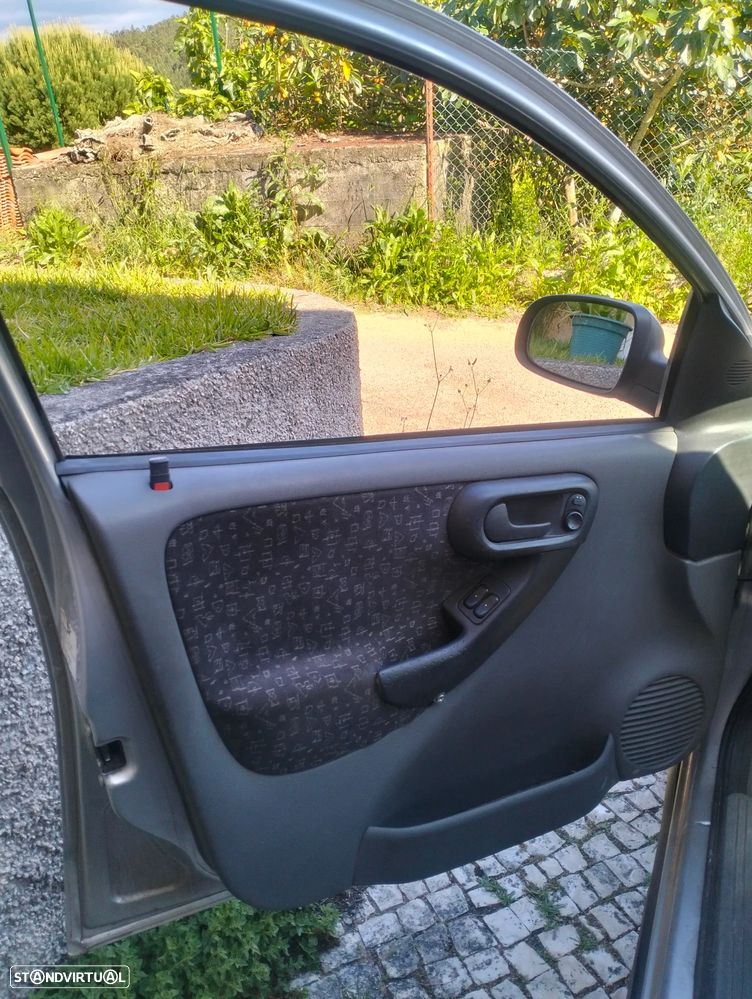 Opel Corsa 1.7 DTi 16V Elegance - 47