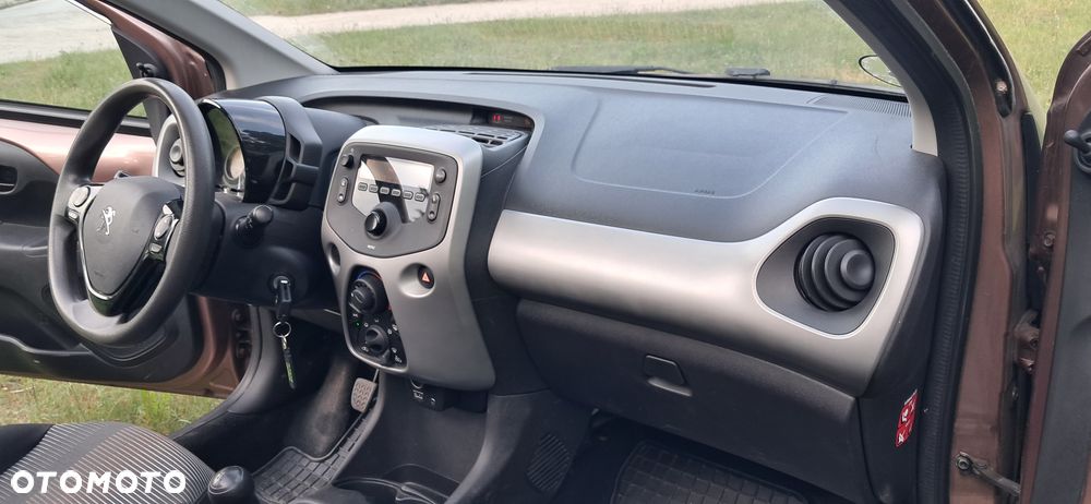 Peugeot 108 VTI 68 STOP&START Allure - 21