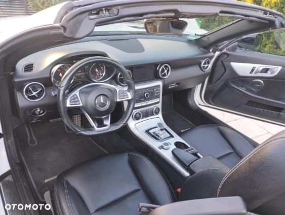 Mercedes-Benz SLC - 5
