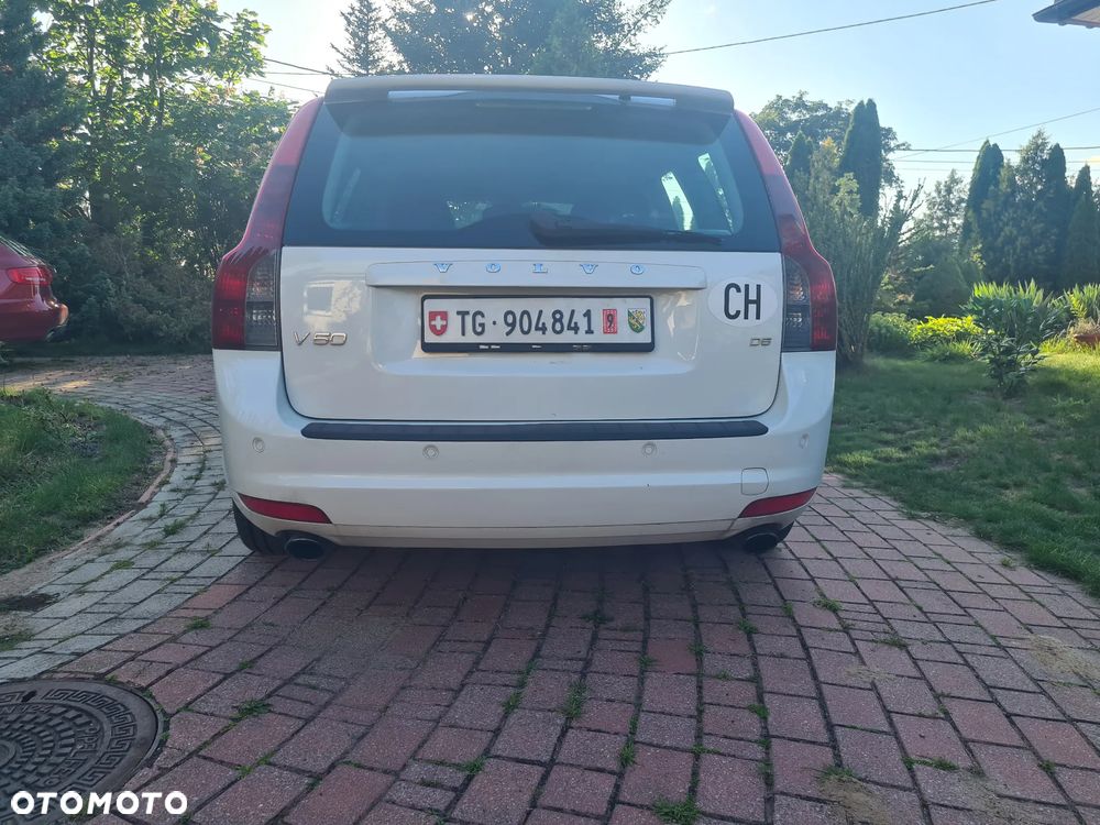 Volvo V50 D5 R-Design Momentum - 9