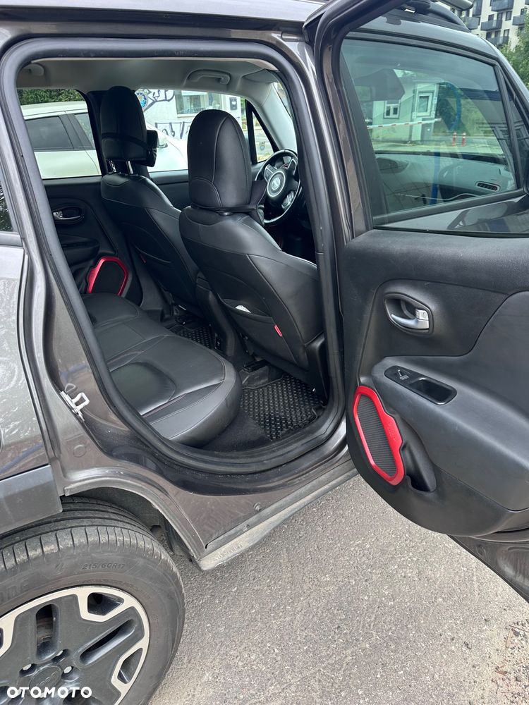 Jeep Renegade - 10
