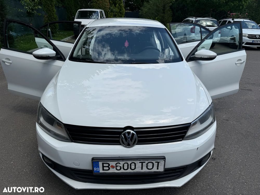Volkswagen Jetta 1.6 TDI DPF Comfortline - 1