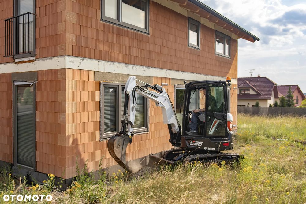 Bobcat E26 - 2