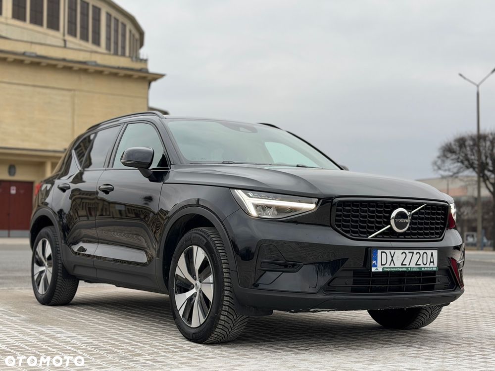 Volvo XC 40 T2 Plus Dark - 1