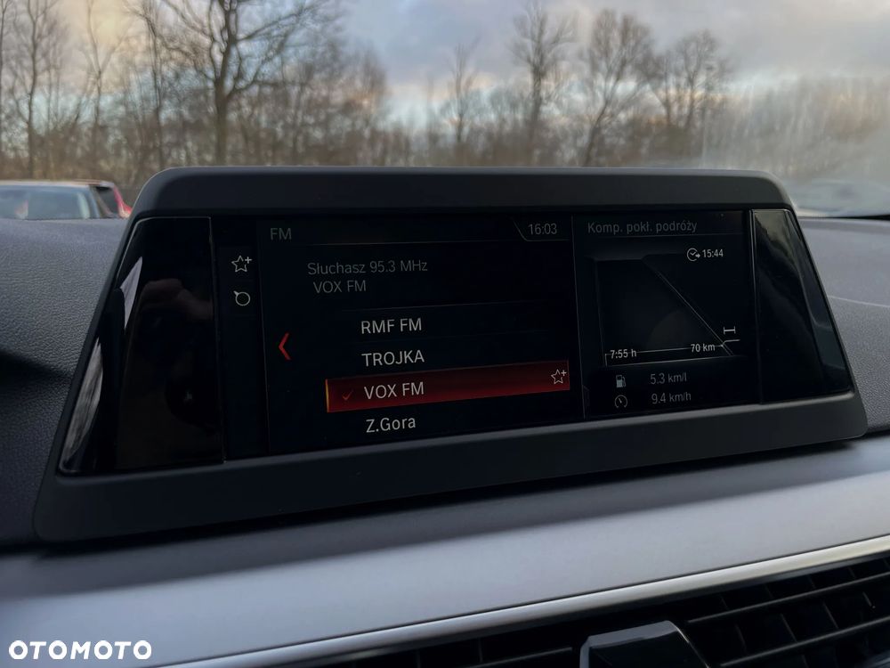 BMW Seria 5 520d - 39