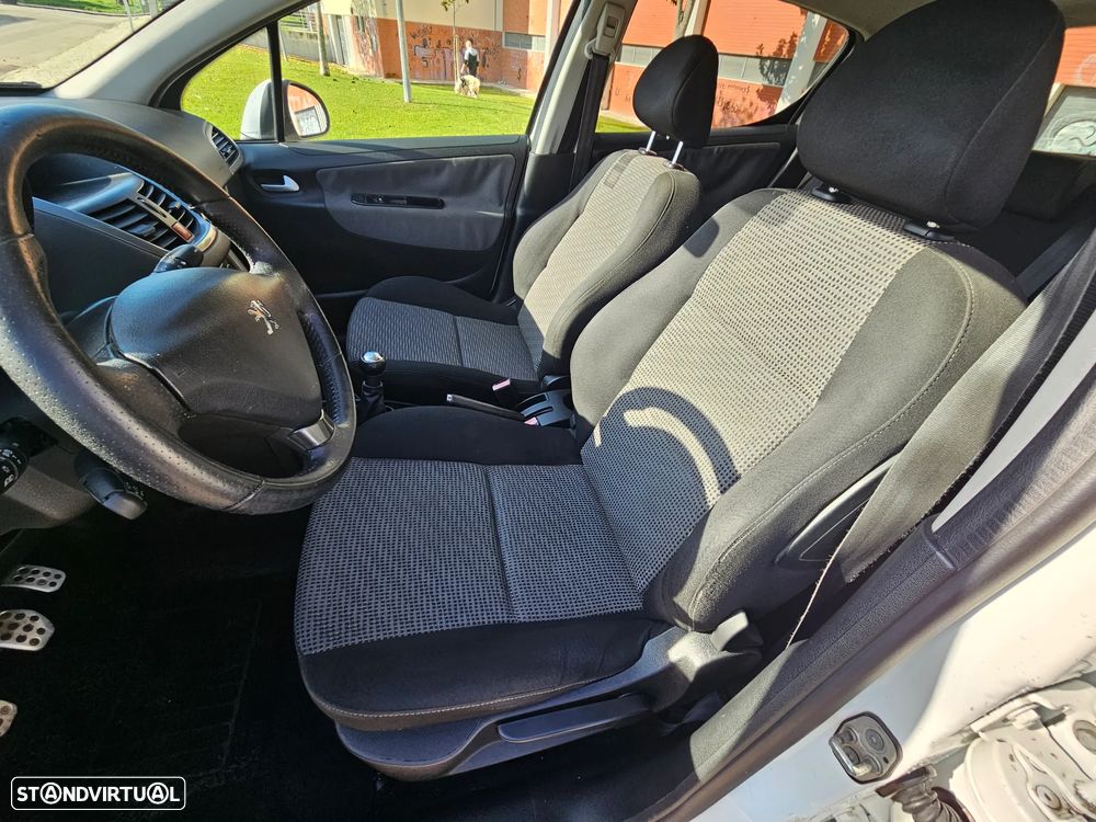 Peugeot 207 1.4 16V Sport - 7