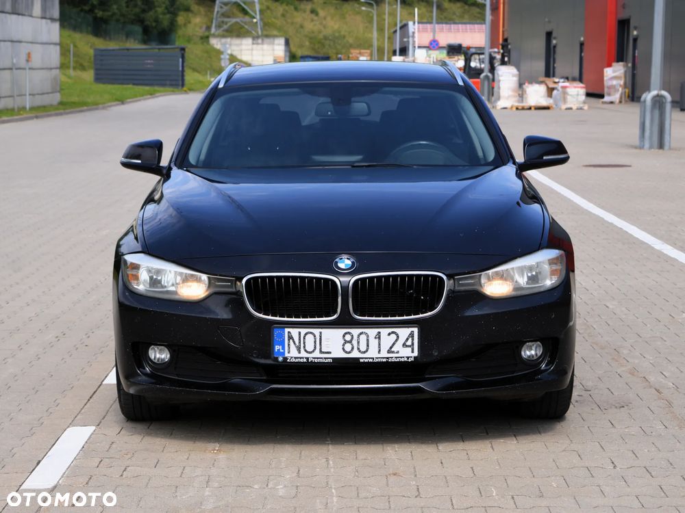 BMW Seria 3 318d Sport Line - 35