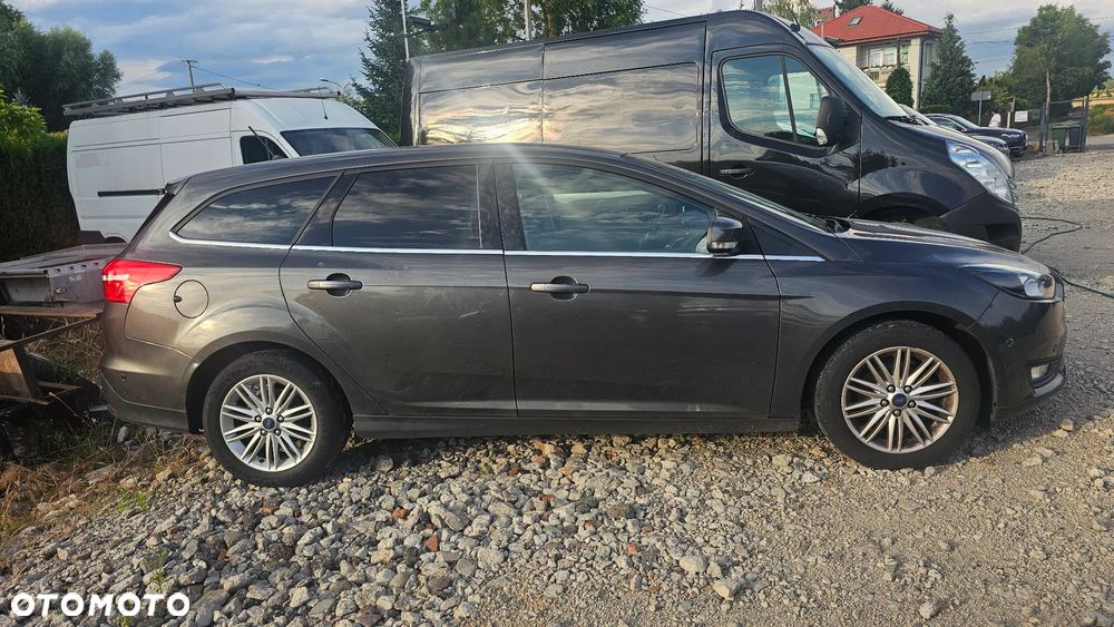 Ford Focus 1.5 TDCi Titanium ASS - 4