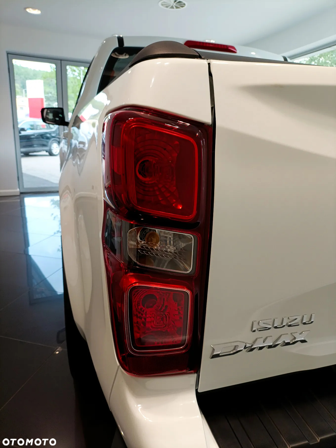 Isuzu D-Max 1.9 DC LS - 14