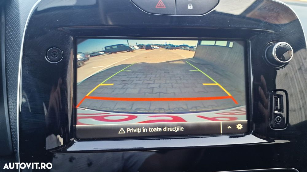 Renault Clio TCe 90 BUSINESS EDITION - 17