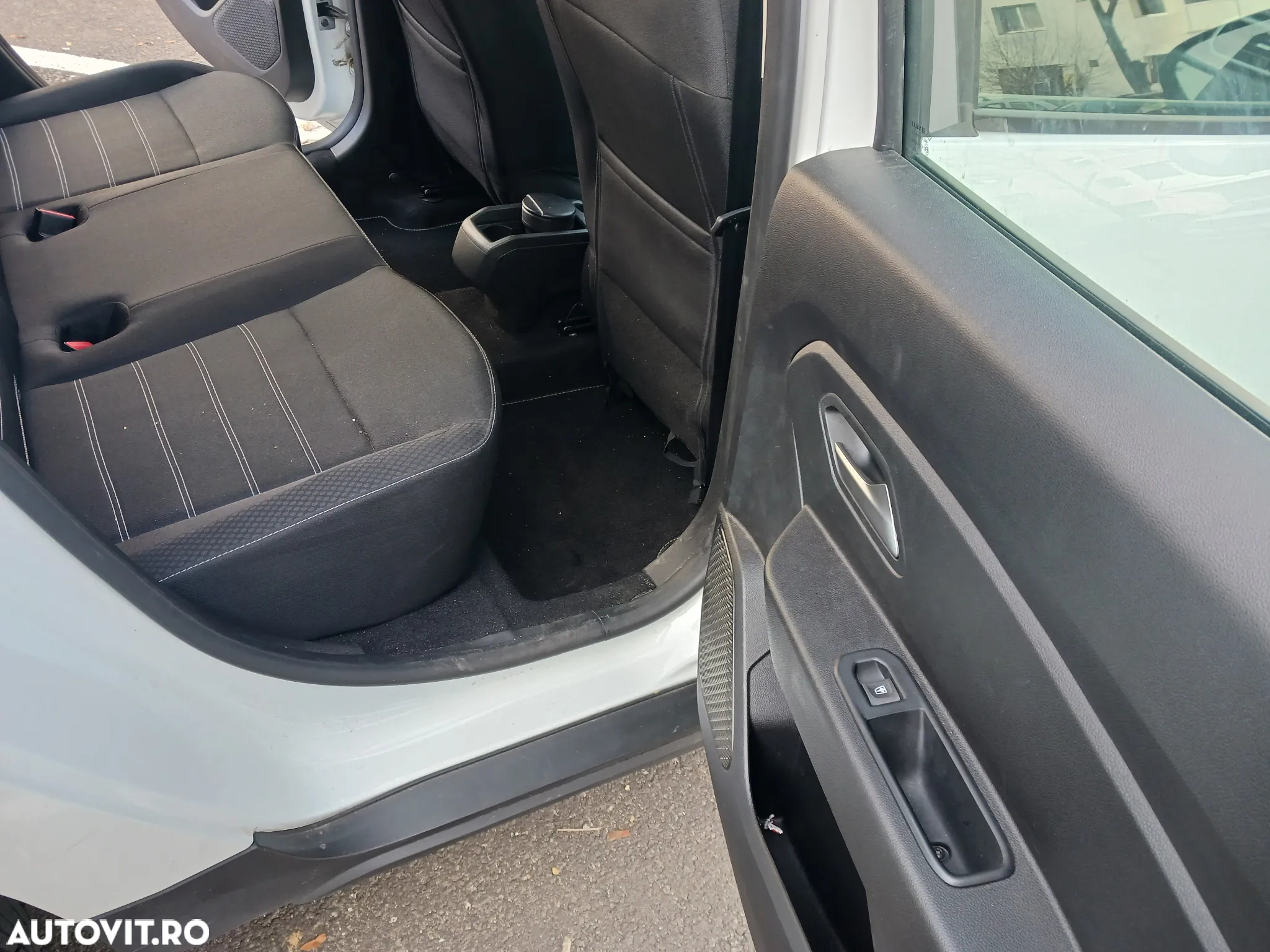 Dacia Duster ECO-G 100 Expression - 7