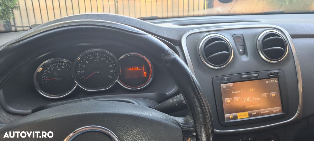 Dacia Sandero Stepway 0.9 TCe - 15