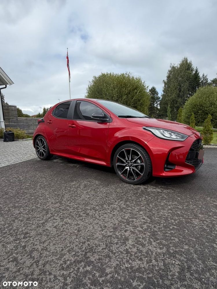 Toyota Yaris Hybrid 1.5 GR Sport - 3