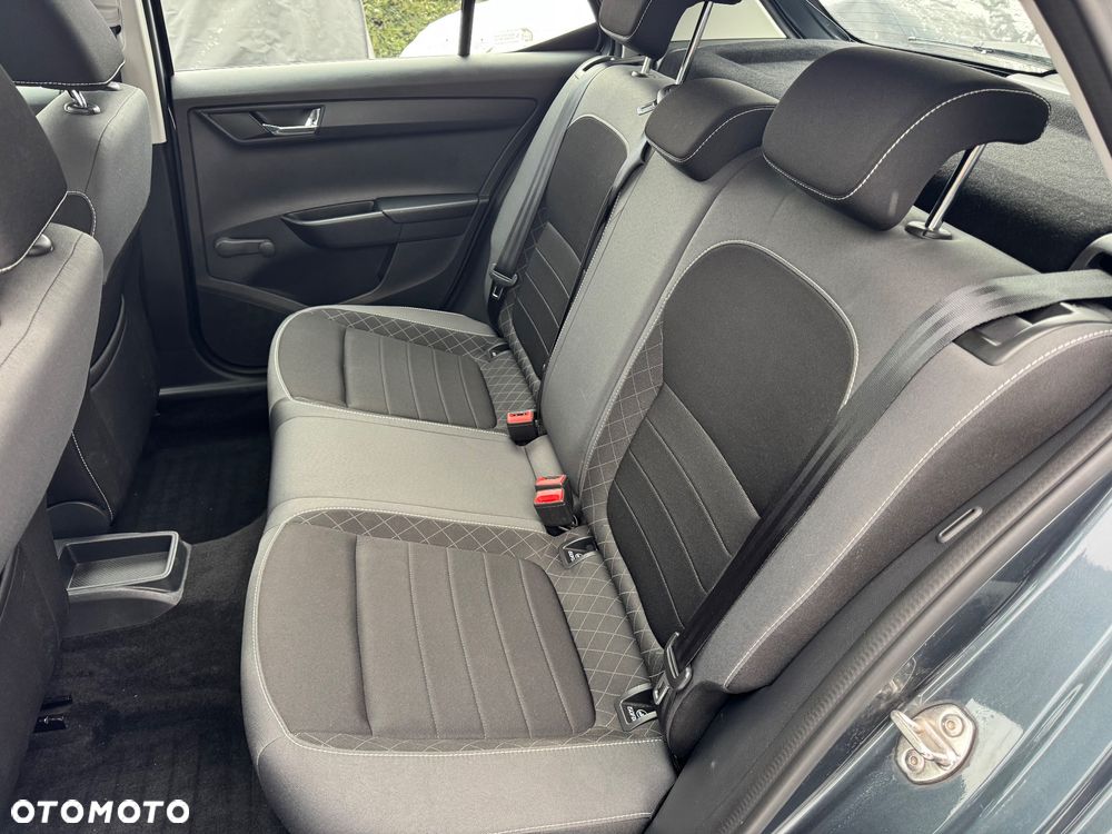 Skoda Fabia 1.0 TSI Ambition - 11