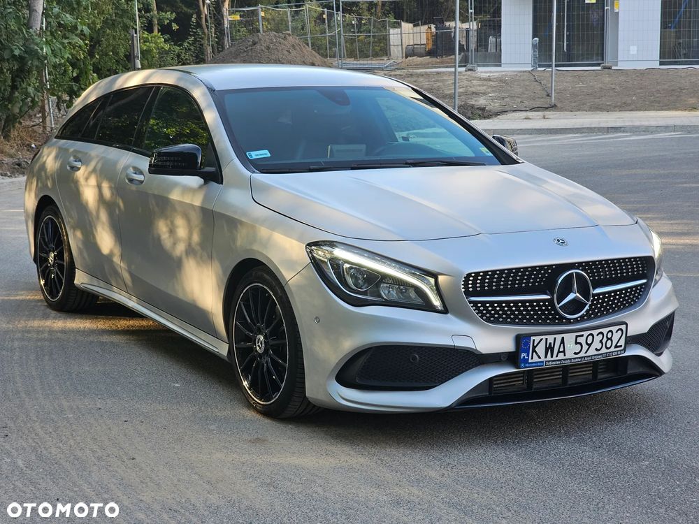 Mercedes-Benz CLA 220 4-Matic AMG Line - 3