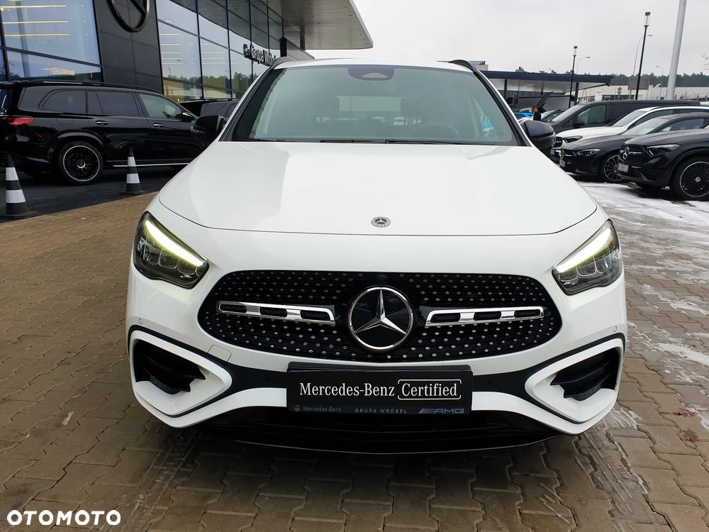 Mercedes-Benz GLA 200 AMG Line - 2