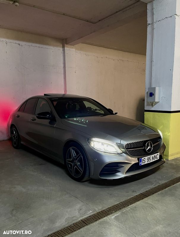 Mercedes-Benz C 300 9G-TRONIC AMG Line - 12