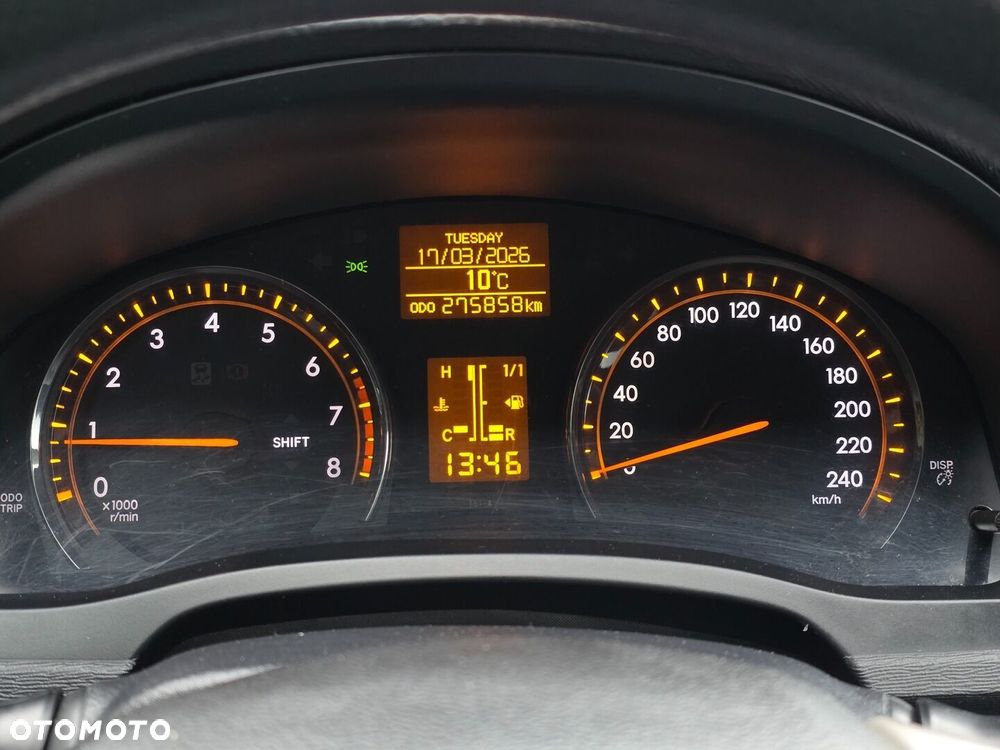 Toyota Avensis 1.6 Luna - 11