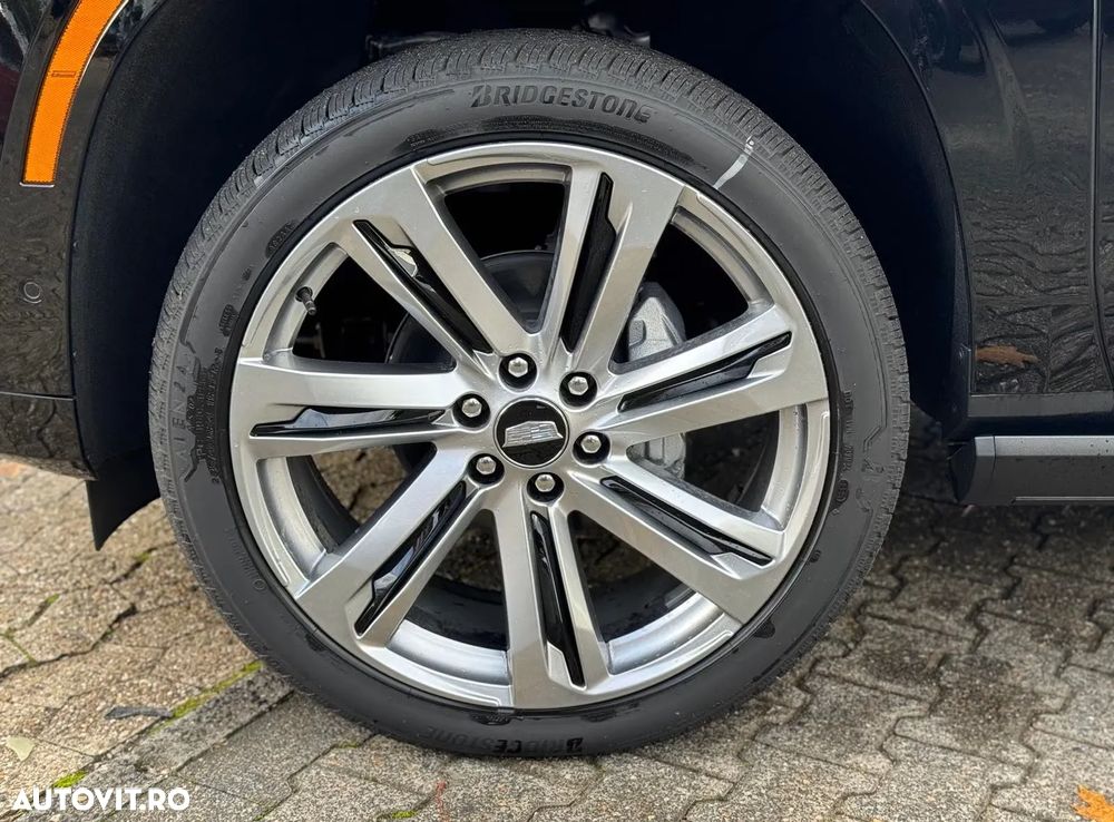 Cadillac Escalade - 9