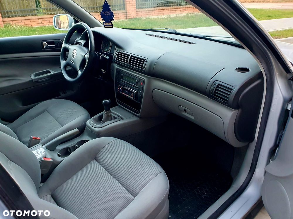 Volkswagen Passat 2.0 Comfortline - 5