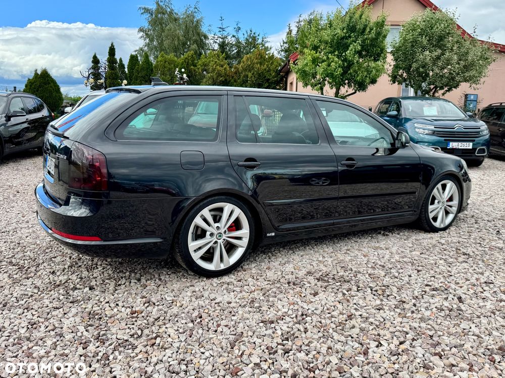 Skoda Octavia 2.0 TDI CR DPF RS - 14