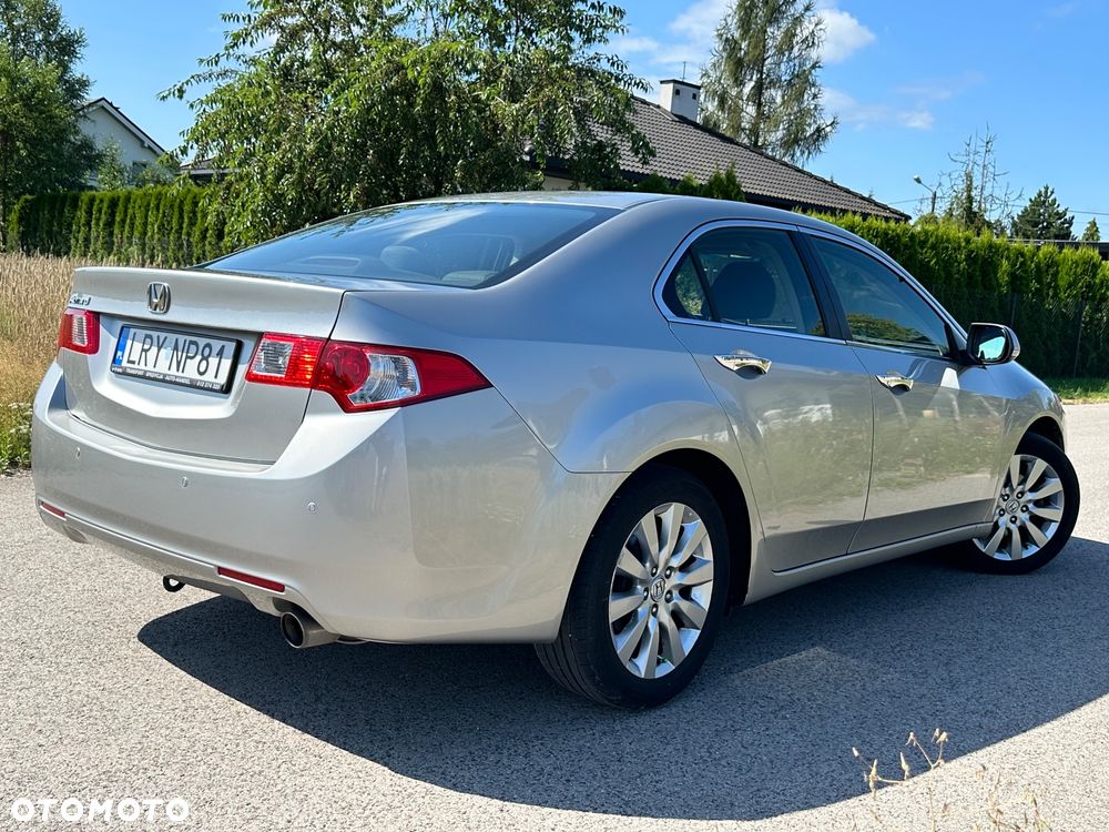 Honda Accord 2.0 Elegance - 27