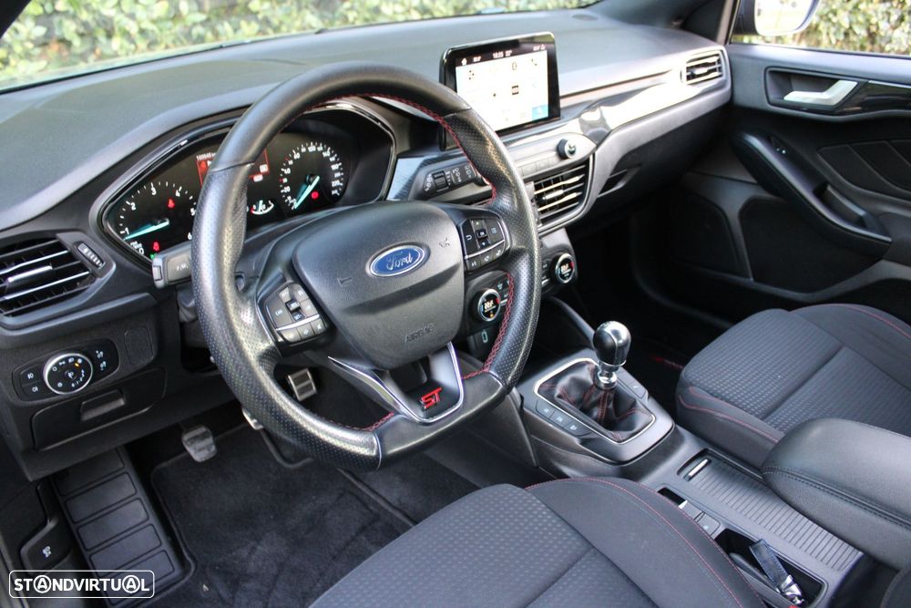 Ford Focus SW 1.5 TDCi EcoBlue ST-Line - 21