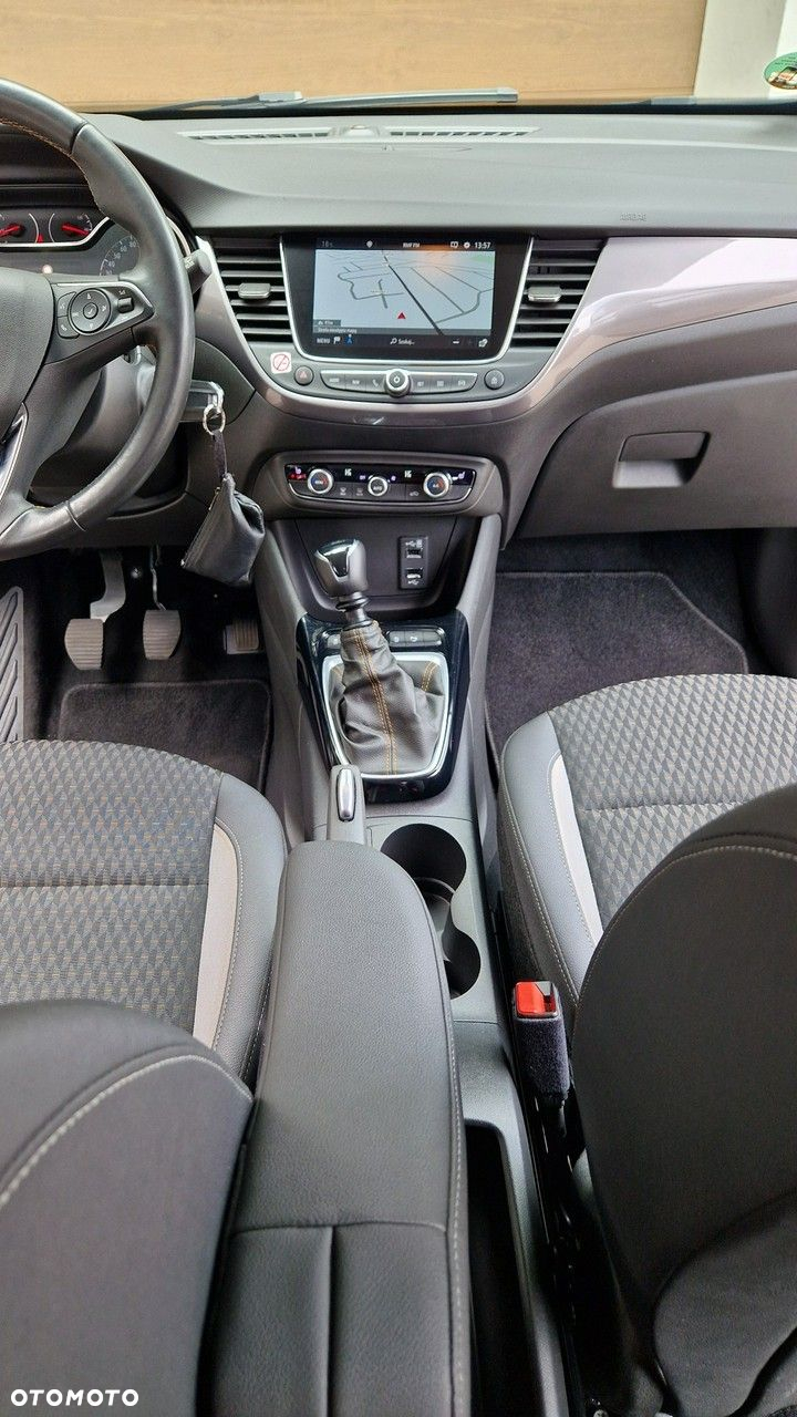 Opel Crossland X - 30