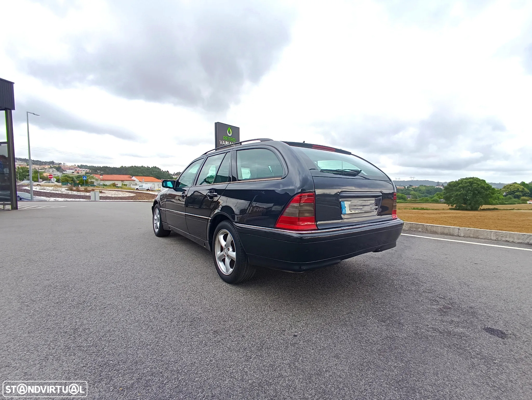 Mercedes-Benz 220 - 3