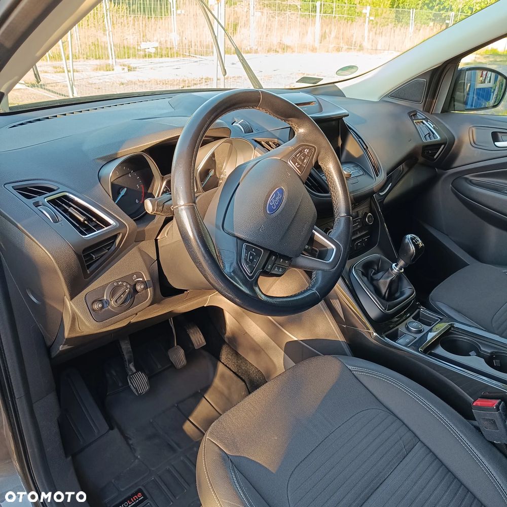 Ford Kuga 2.0 TDCi AWD Titanium - 11