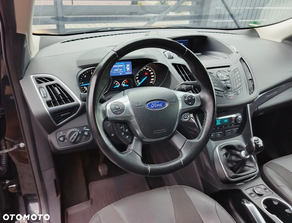 Ford Kuga 2.0 TDCi 4x4 Titanium - 23