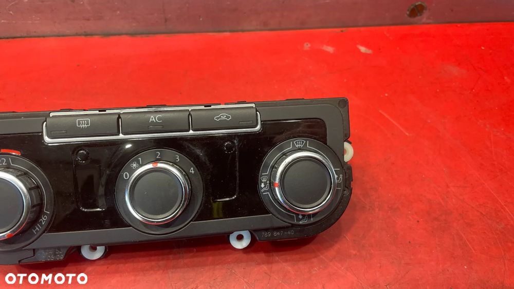 VW Caddy  Panel Sterowania Przełącznik Klimatyzacji 5HB009751 - 3