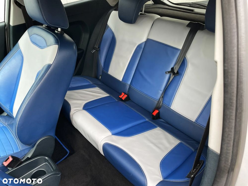 Ford Fiesta 1.6 Sport - 11