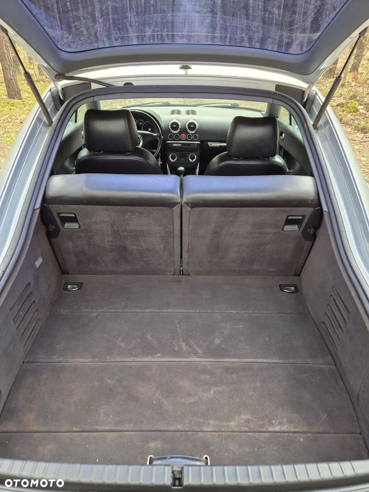 Audi TT Coupé 1.8T Quattro - 11