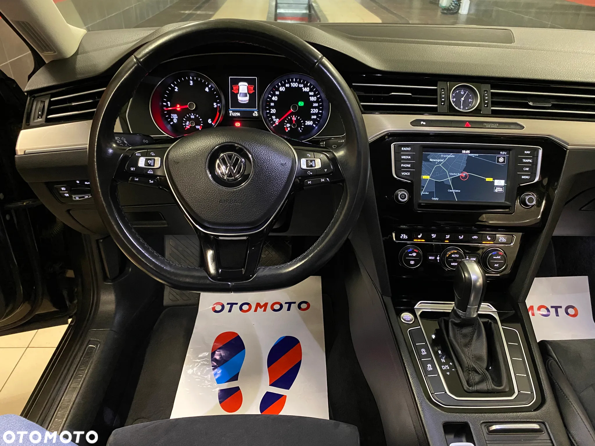 Volkswagen Passat 2.0 TDI BMT Highline DSG - 14