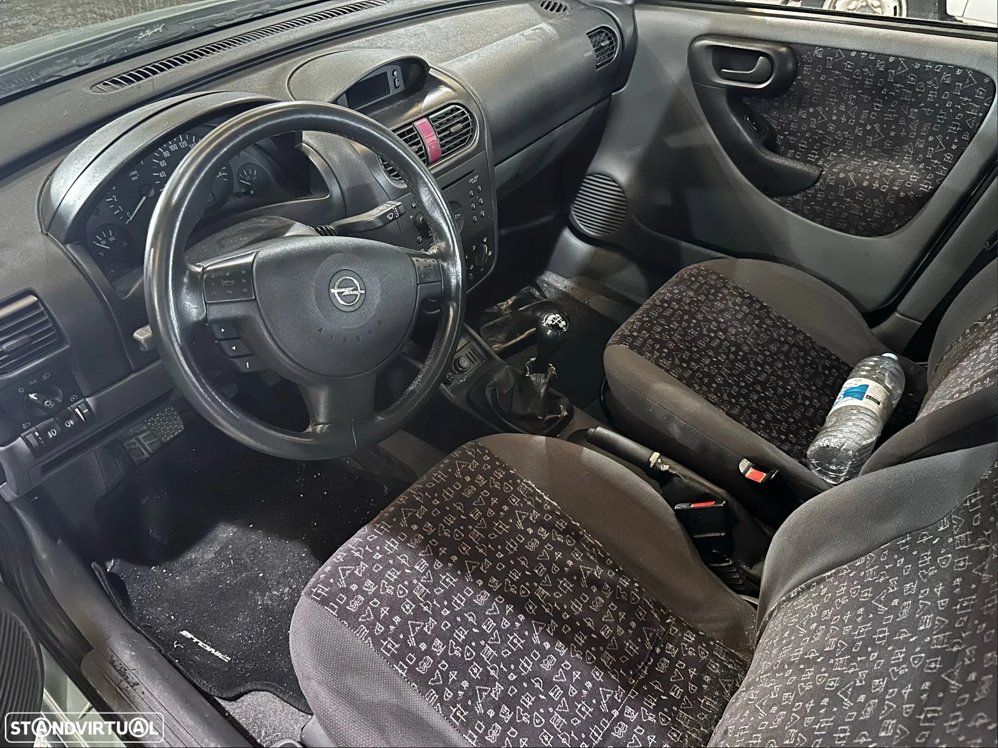 Opel Corsa C 1.2i 75 cv de 2002 para peças - 6
