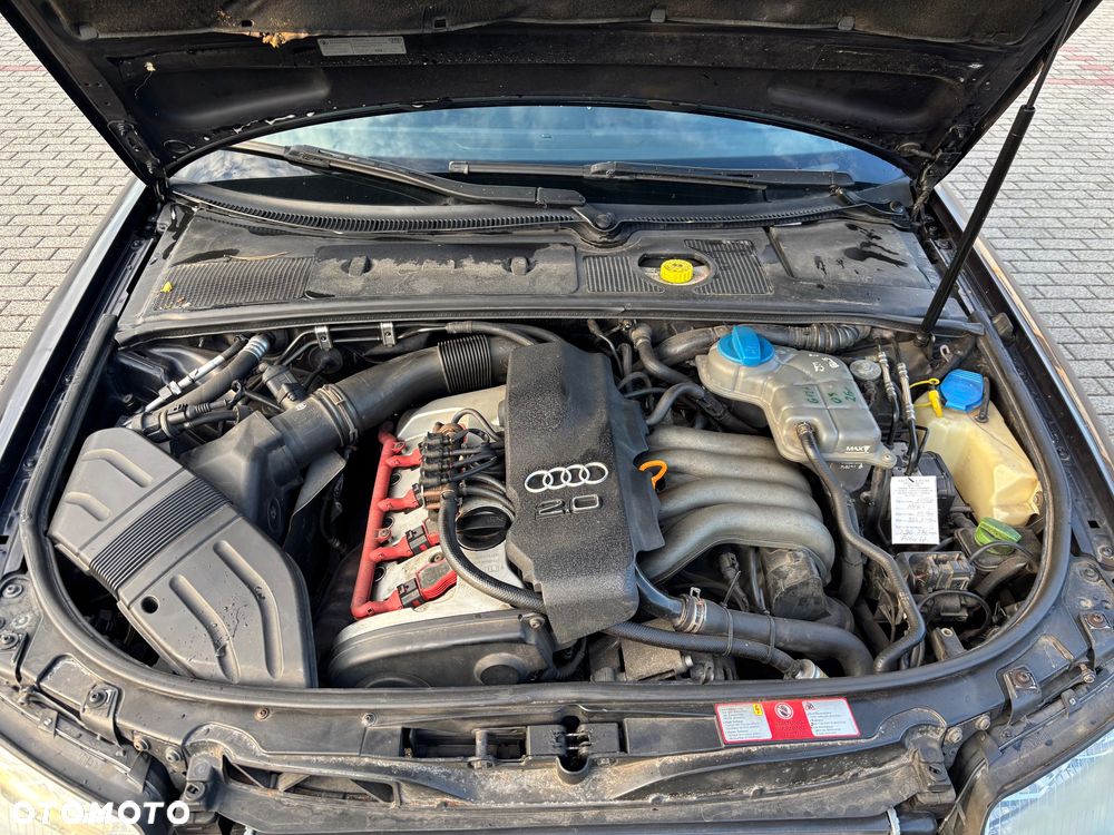 Audi A4 Limousine - 11