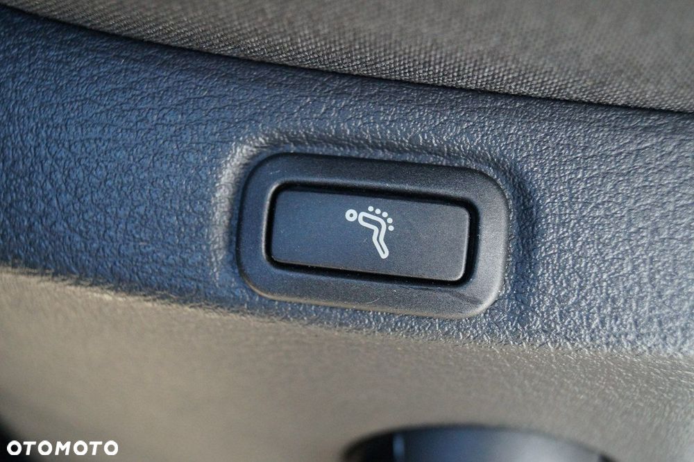 Volkswagen Touran - 20