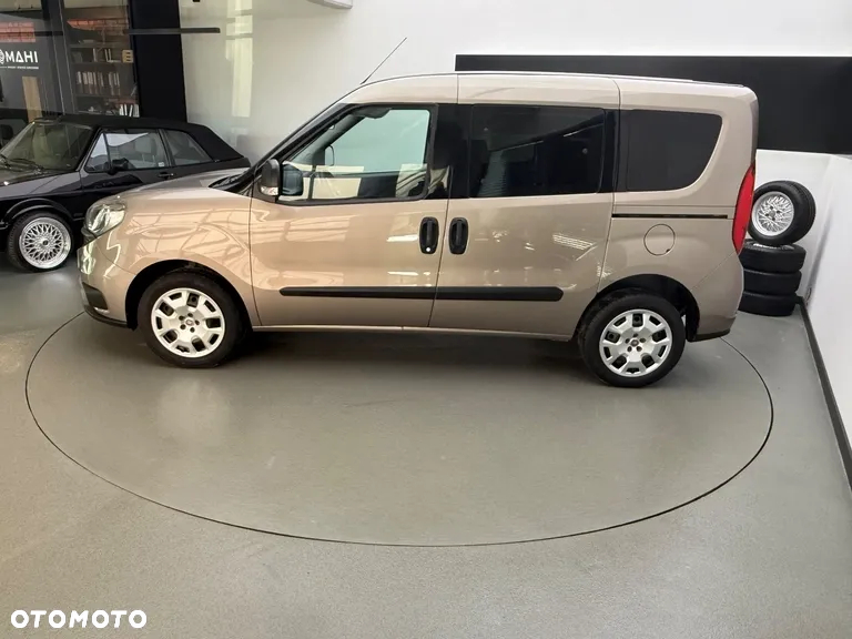 Fiat Doblo 1.4 16V Start&Stopp MyLife Family - 6