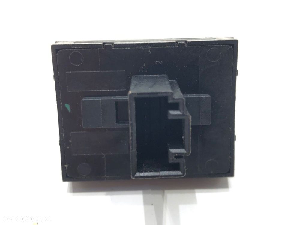 PRZEŁĄCZNIK SZYB  VW PASSAT B6 Variant (3C5) 2005 - 2011 1.9 TDI 77 kW [105 KM] olej napędowy - 3