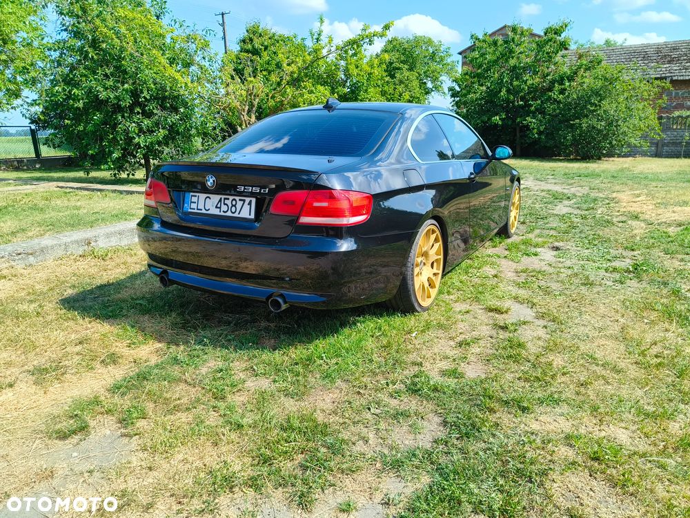 BMW Seria 3 335d - 1