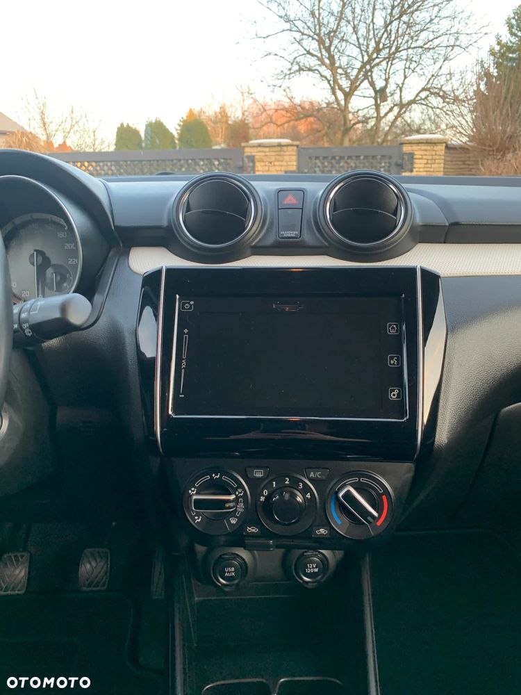 Suzuki Swift 1.2 SHVS Premium Plus - 21