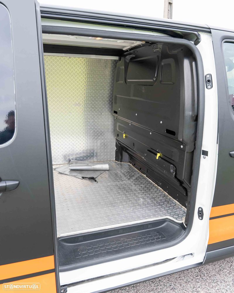 Opel Vivaro 2.0 CDTi L2H1 Essentia Inc - 29