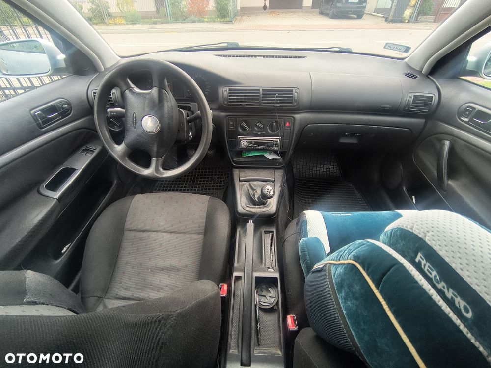 Volkswagen Passat - 3