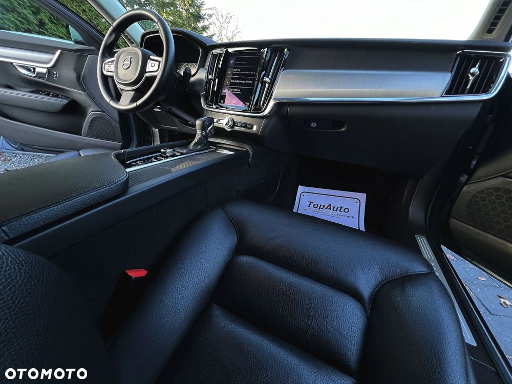 Volvo V90 D4 Geartronic Momentum - 16