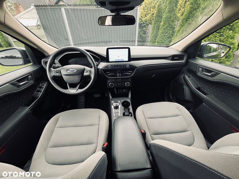 Ford Kuga - 10